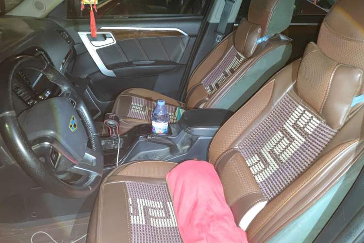 Used Geely Auto GX7 2015 Sports Edition 2.0L Automatic Luxury Upgrade Version China V Standard
