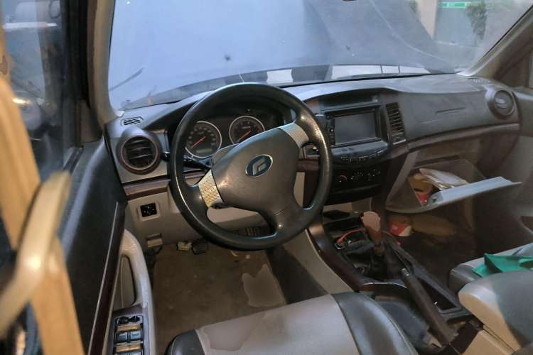 Used Foday Lion F16 2013 2.4L Gasoline Two-Wheel Drive Luxury Extended Version 4G64S4N