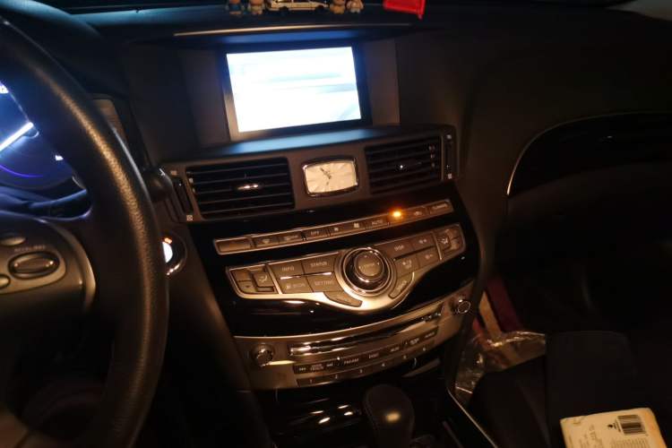 Used Infiniti Q70 2017 Q70L 2.5L Elite Edition