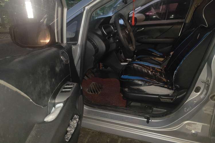 Used Everus S1 2013 1.5L Manual Sport Edition
