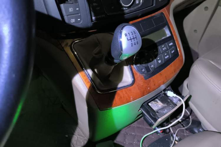 Used JAC Refine M5 2012 1.9T Diesel Manual Business Edition
