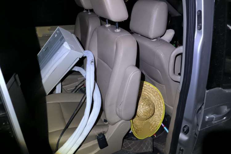 Used JAC Refine M5 2012 1.9T Diesel Manual Business Edition
