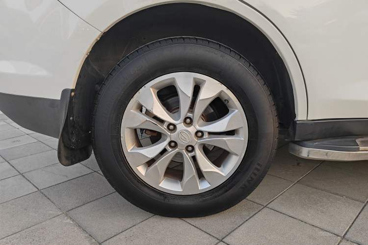 Used Land X5 2014 2.0T Automatic Innovation Edition
