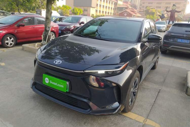 Used Toyota FAW bZ4X 2022 Two-Wheel-Drive Long-Range JOY Edition