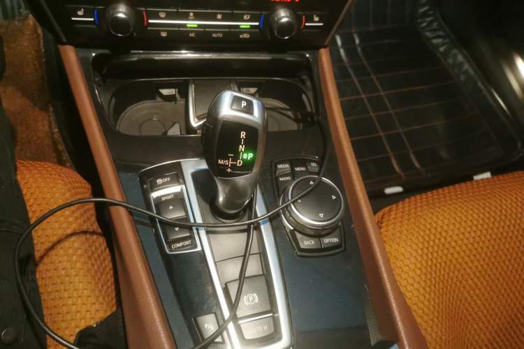 Used BMW 5 Series GT 2017 528i Leading Model
