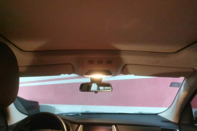 Used BMW 5 Series GT 2017 528i Leading Model
