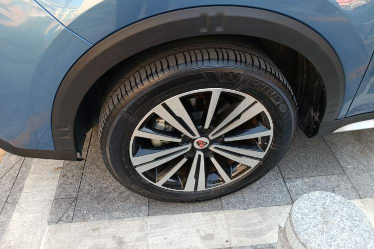 Used Roewe RX5 New Energy 2017 eRX5 50T Hybrid Connected Prestige Flagship Edition
