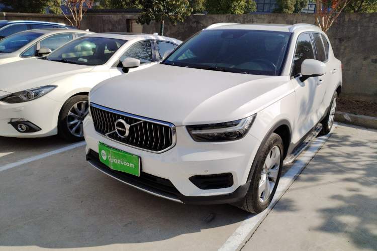 Used Volvo XC40 2021 T4 4x4 SmartDrive Fashion Edition