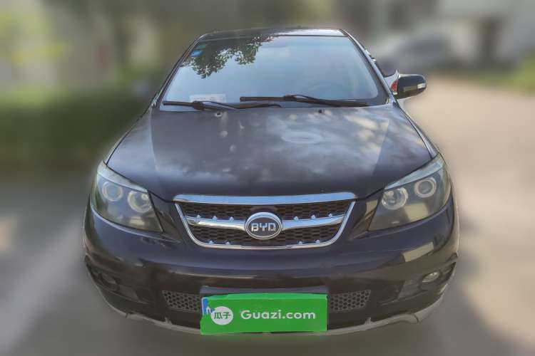 Used BYD S6 2011 2.0L Manual Luxury Edition

