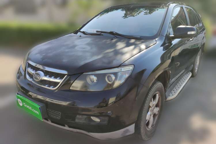 Used BYD S6 2011 2.0L Manual Luxury Edition
