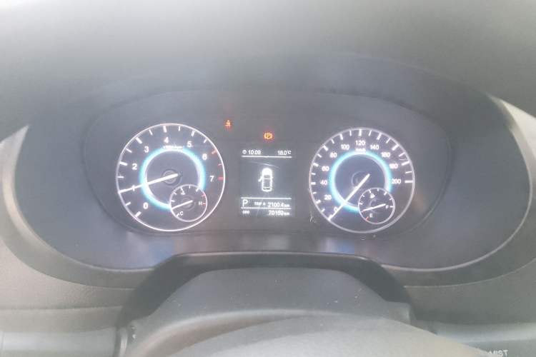 Used Dongfeng Fengon S560 2018 1.8L CVT Elite Model 7 Seats Instrument Cluster