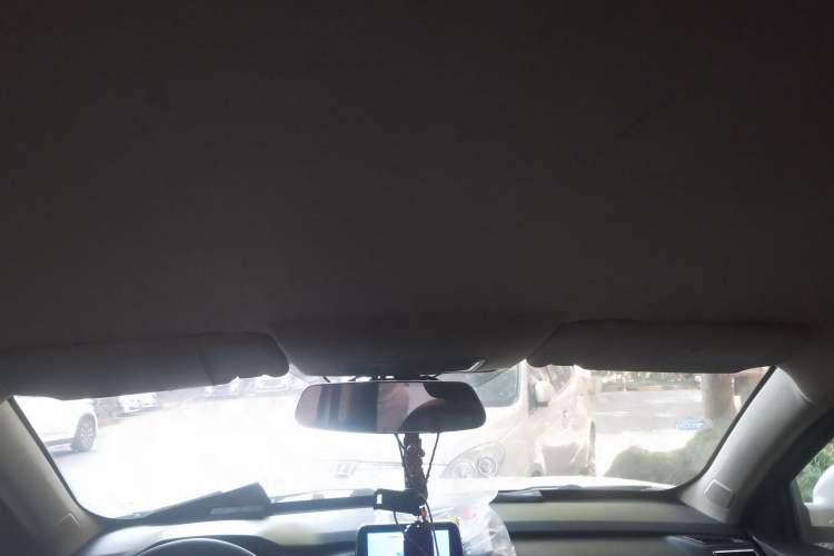 Used Dongfeng Fengon S560 2018 1.8L CVT Elite Model 7 Seats Headliner