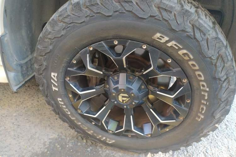 Used Nissan Patrol 2018 5.6L Standard Version Right Front Wheel Hub