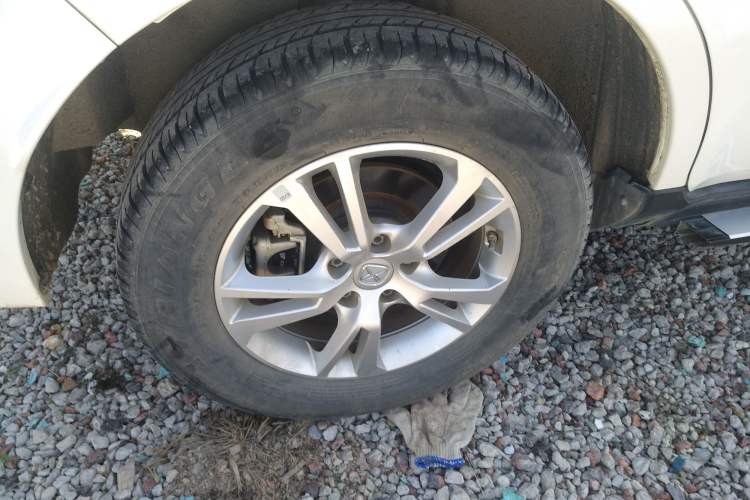 Used JMC Yusheng S330 2016 1.5L GTDi Automatic Two-Wheel Drive Comfort Edition
