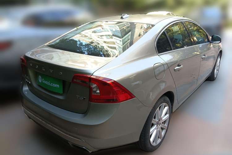 Used Volvo S60 New Energy 2015 S60L E-Drive Hybrid T6 Smart Drive Edition
