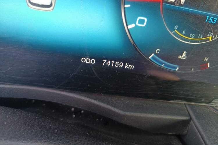 Used JETOUR X90 PLUS 2021 1.5T Manual Villa 7-Seater Odometer Close Up