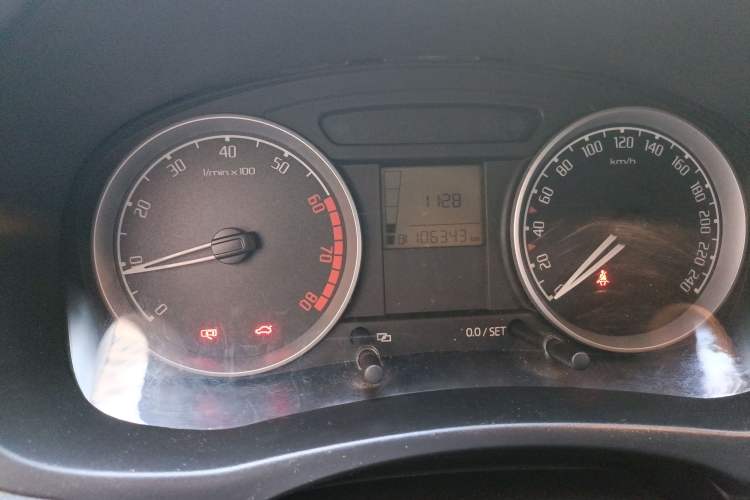 Used Skoda Fabia 2008 1.6L Manual Crystal Edition