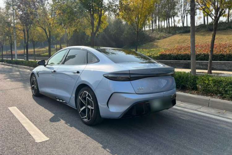 Used BYD Seal 2022 650 km All-Wheel-Drive Performance Version
