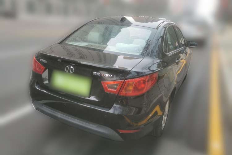 Used BAIC Senova D50 2014 1.5L manual standard version