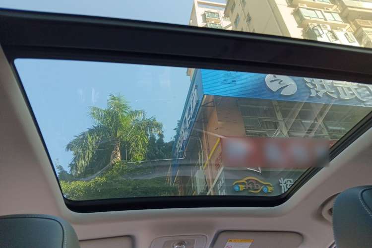 Used Roewe RX5 New Energy 2017 eRX5 50T Hybrid Connected Prestige Flagship Edition
