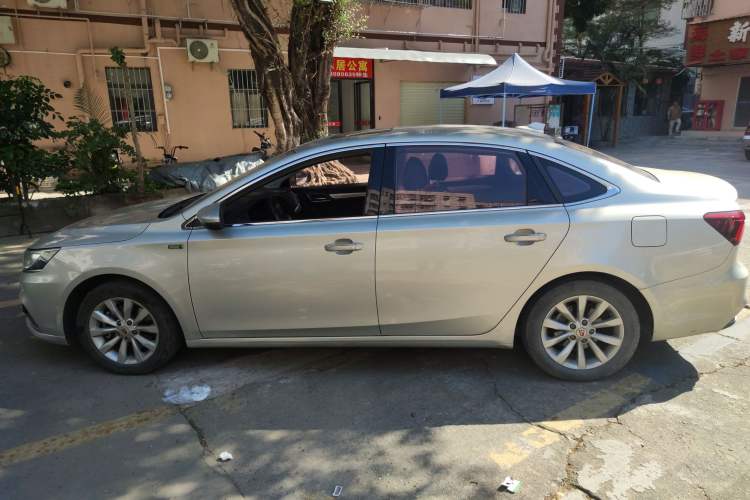 Used Roewe i6 New Energy 2017 45T Hybrid Connect & Smart Enjoyment Edition