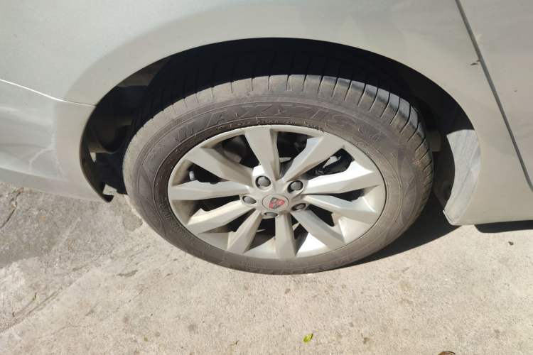 Used Roewe i6 New Energy 2017 45T Hybrid Connect & Smart Enjoyment Edition