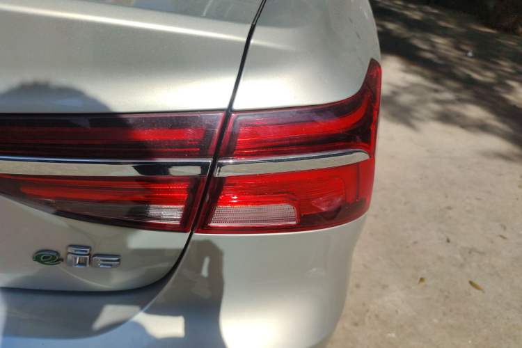 Used Roewe i6 New Energy 2017 45T Hybrid Connect & Smart Enjoyment Edition