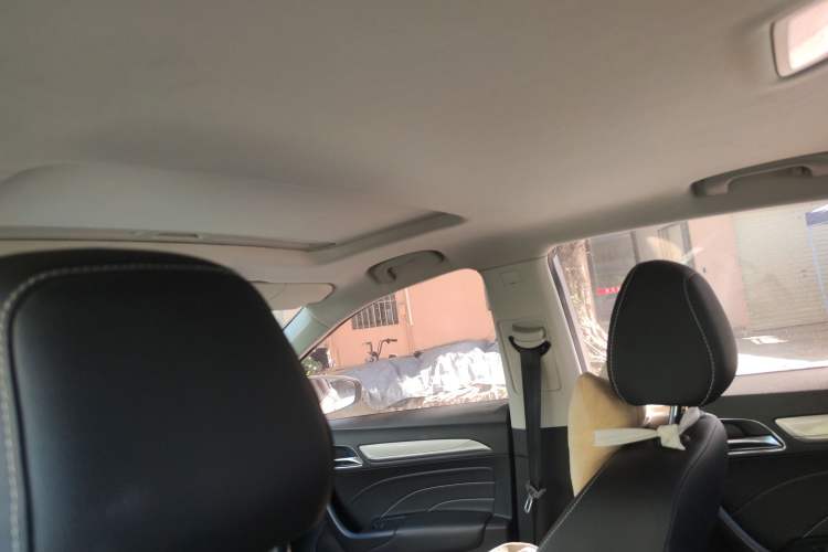 Used Roewe i6 New Energy 2017 45T Hybrid Connect & Smart Enjoyment Edition