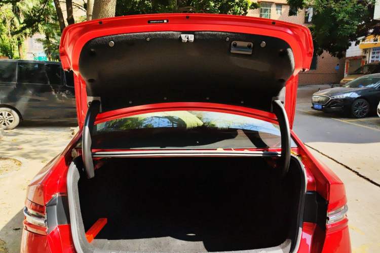 Used BYD Qin Pro 2020 Beyond Edition 1.5TI Automatic Prestige Version
