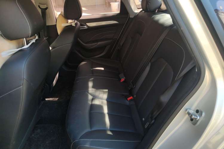 Used Roewe i6 New Energy 2017 45T Hybrid Connect & Smart Enjoyment Edition