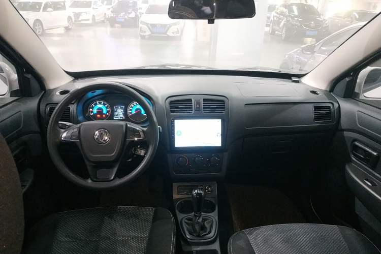 Used Dongfeng Fengon 330 2019 1.5L Manual Practical II China VI