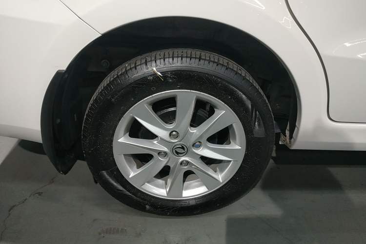 Used Dongfeng Fengon 330 2019 1.5L Manual Practical II China VI