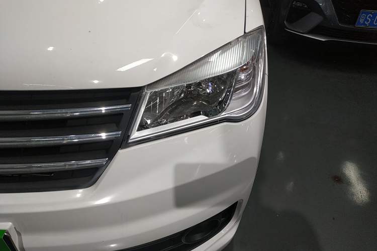 Used Dongfeng Fengon 330 2019 1.5L Manual Practical II China VI