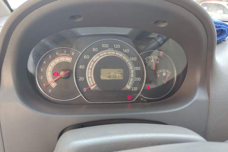 Used JAC Refine M2 2010 1.8L MT Comfort Model