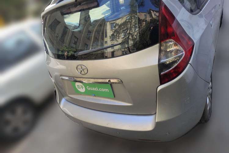 Used JAC Refine M2 2010 1.8L MT Comfort Model