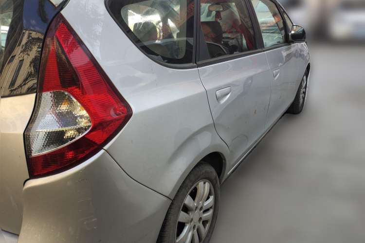 Used JAC Refine M2 2010 1.8L MT Comfort Model