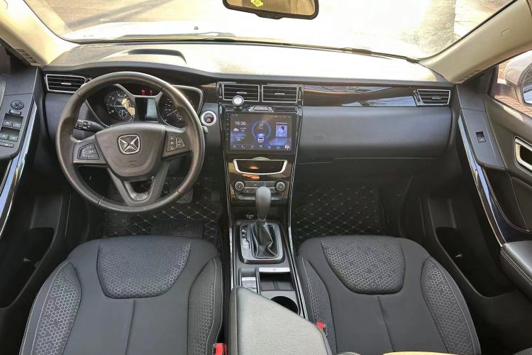 Used JMC Yusheng S330 2016 1.5L GTDi Automatic Two-Wheel Drive Comfort Edition
