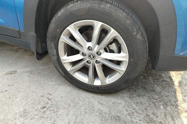Used Dongfeng Fengon S560 2019 1.8L Manual Urban Model Right Front Wheel Hub