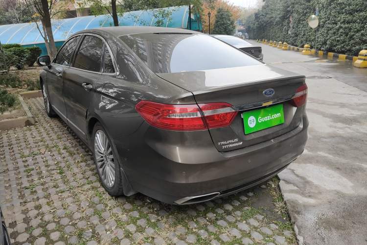 Used Ford Taurus 2015 EcoBoost 245 Ultimate Model
