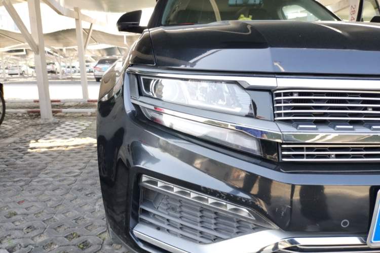 Used Zotye Domy X7 2017 1.8T DCT Luxury Model Right Front Headlight