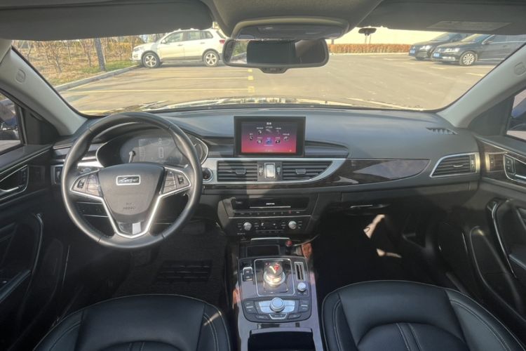 Used Zotye Z700 2018 Z700H 1.8T DCT Prestige Model
