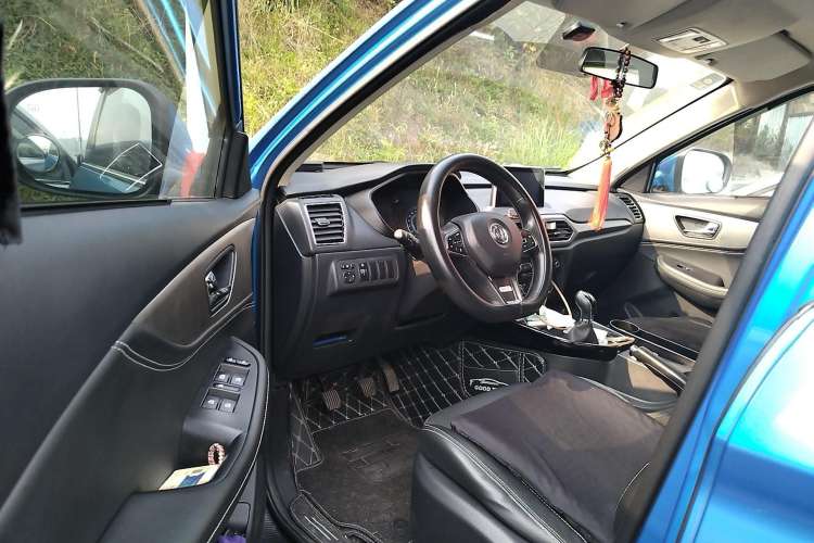 Used Dongfeng Fengon S560 2019 1.8L Manual Urban Model Driver Seat