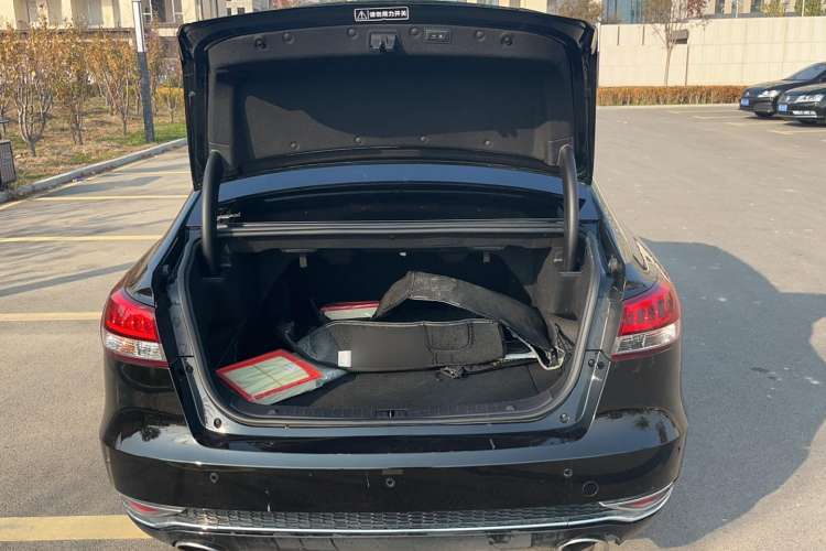 Used Zotye Z700 2018 Z700H 1.8T DCT Prestige Model
