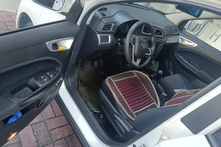 Used FAW Junpai D60 2015 1.5L Manual Standard Edition
