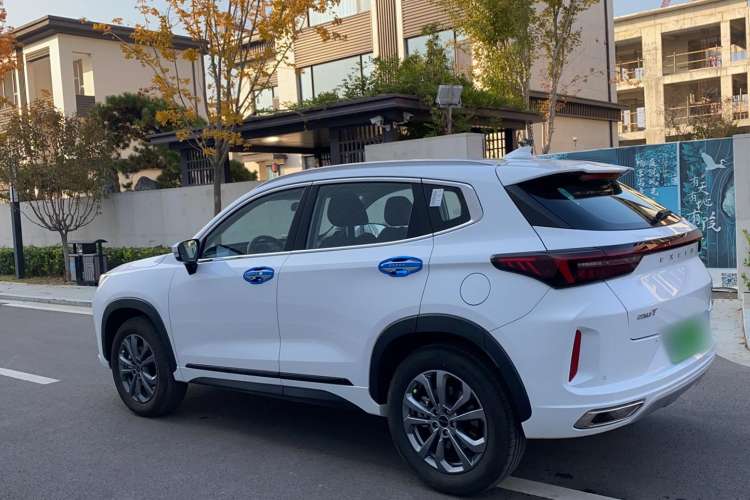 Used EXEED Zhuifeng 2022 Chasing the Waves Edition 1.5T CVT Good Things Peanut Edition
