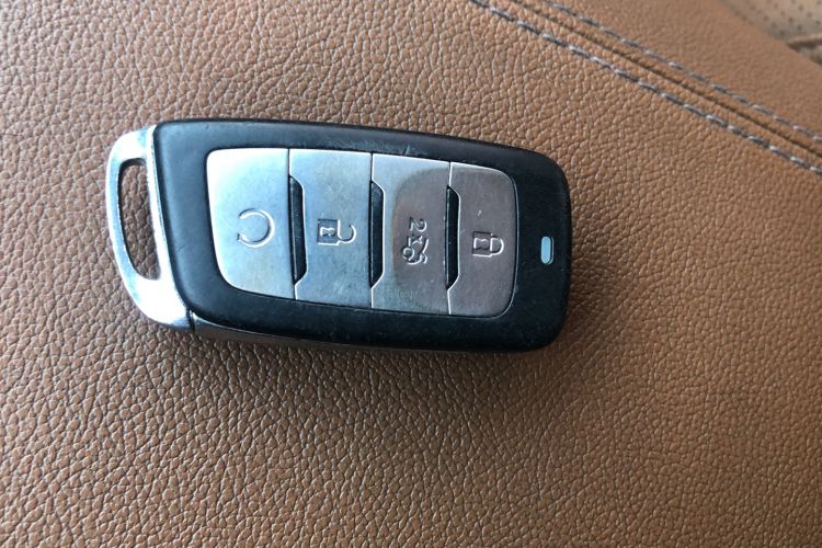 Used Changan CS95 2017 2.0T Four-Wheel Drive SmartDrive Edition