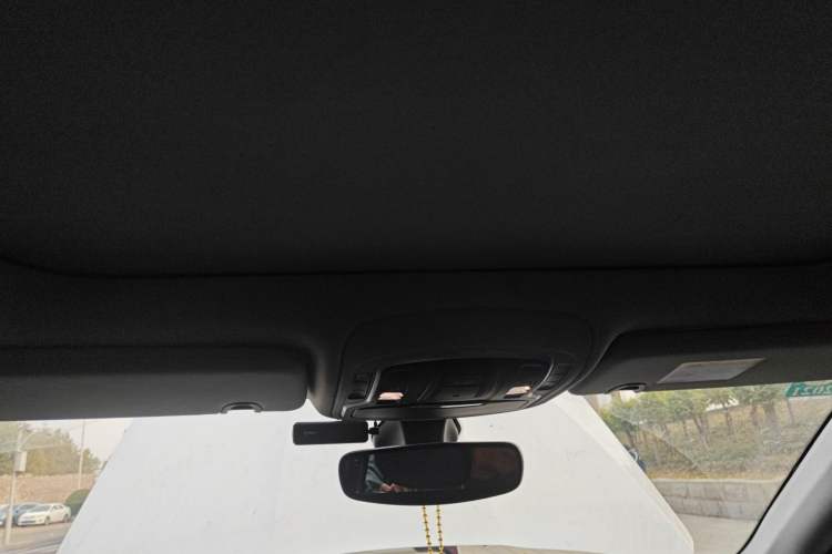 Used Jeep Commander 2018 2.0T Two-Wheel Drive Enjoy Edition China V