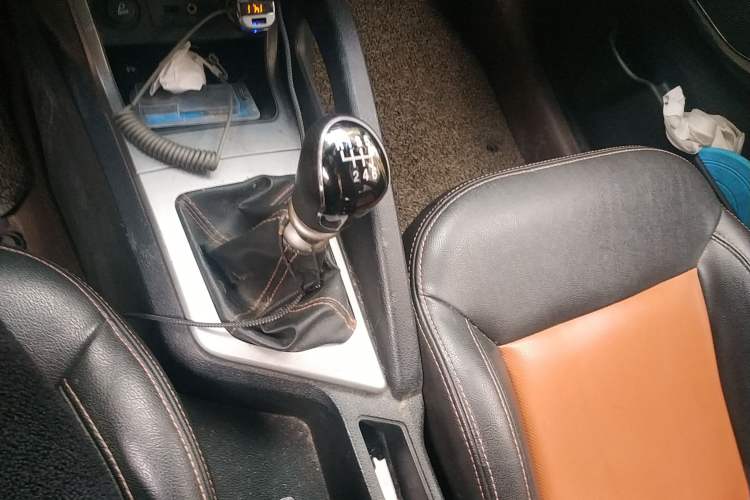 Used JAC Refine S3 2014 1.5L Manual Luxury Smart Model Gear Lever