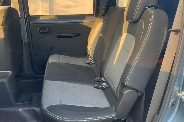 Used Wuling Hongguang PLUS 2020 1.5L Manual Standard Edition 5 Seats