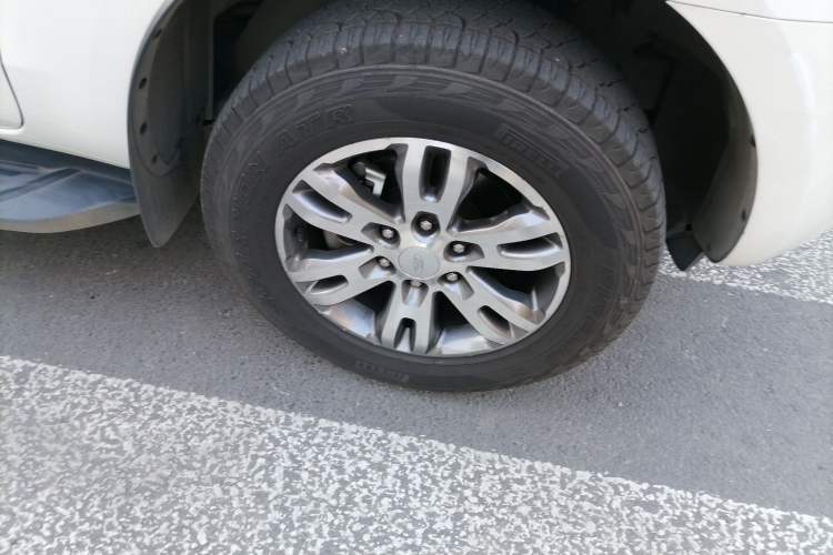 Used Ford Everest 2016 2.0T Gasoline Automatic 4x4 Luxury Edition
